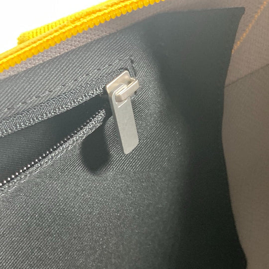 LOUIS VUITTON Carry Bag M20124 , Jacquard knit yellow Monogram Horizon Soft 2R55 Women Used Authentic