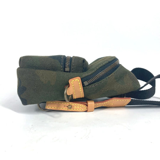 LOUIS VUITTON key ring M44201 canvas green Supreme collaboration Apollo Backpack Nano unisex(Unisex) Used Authentic