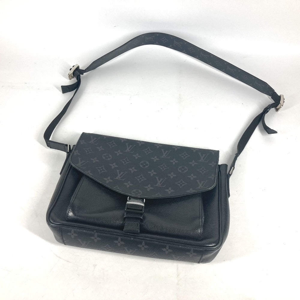 LOUIS VUITTON Shoulder Bag M30413 Taiga Leather, Monogram Eclipse Canvas black Thai Galama Monogram Eclipse Flap messenger unisex(Unisex) Used Authentic