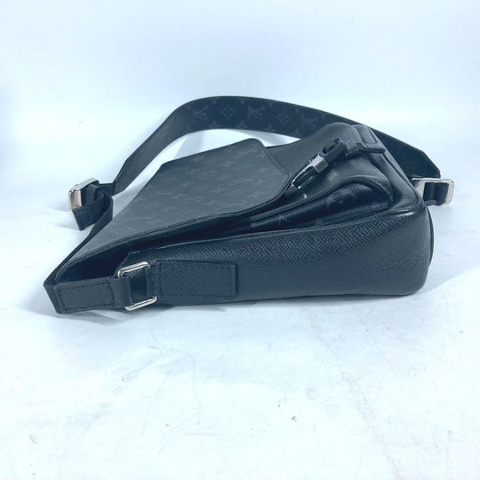 LOUIS VUITTON Shoulder Bag M30413 Taiga Leather, Monogram Eclipse Canvas black Thai Galama Monogram Eclipse Flap messenger unisex(Unisex) Used Authentic
