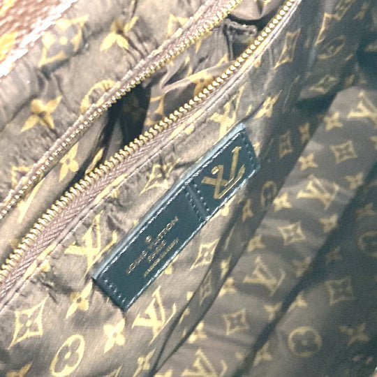 LOUIS VUITTON Shoulder Bag M21069 Nylon, Recycled Metallic Nylon black LV Pillow Monogram On the Go MM