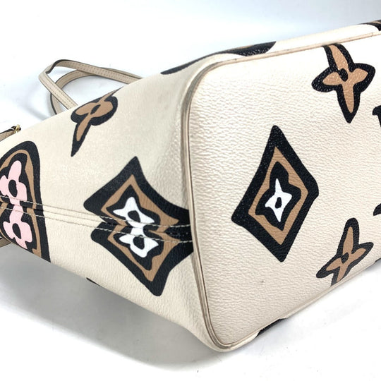 LOUIS VUITTON Shoulder Bag M45819 PVC / Leather beige Wild at Heart Capsule Collection Neverfull MM