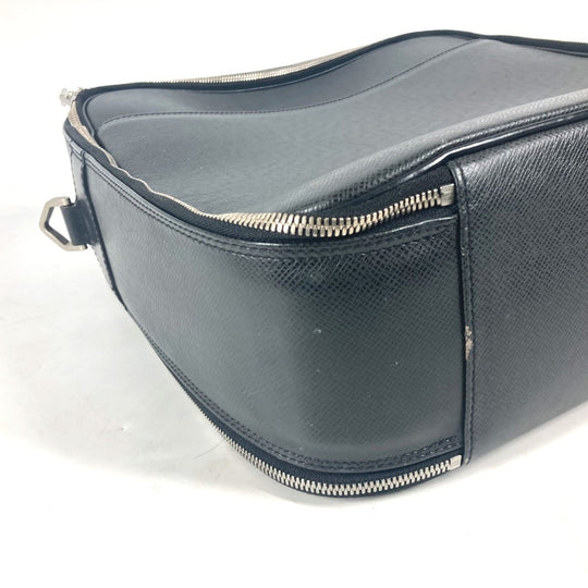 LOUIS VUITTON Business bag M30762 Taiga Leather black Taiga Tula 2WAY Shoulder Bag