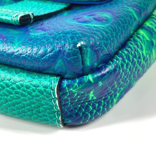 LOUIS VUITTON Shoulder Bag M81223 Taurillon Clemence Leather green Taurillon Clemence Illusion Double phone pouch unisex(Unisex) Used Authentic