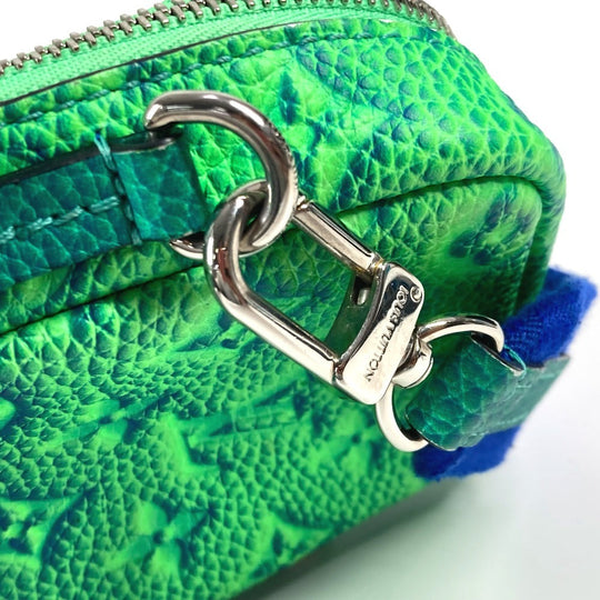 LOUIS VUITTON Shoulder Bag M81223 Taurillon Clemence Leather green Taurillon Clemence Illusion Double phone pouch unisex(Unisex) Used Authentic