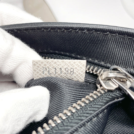 LOUIS VUITTON Shoulder Bag M32733 Taiga Leather off white Roman PM