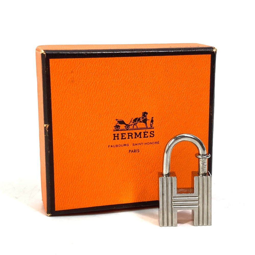 HERMES Pendant top metal Silver H motif The first step of the new century Limited to 2000 Women Used Authentic