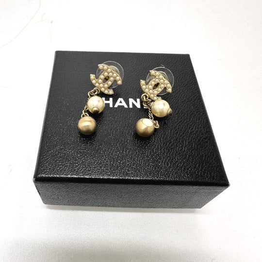 CHANEL Pierce Gold Plated gold COCO Mark Fake pearl Women Used Authentic