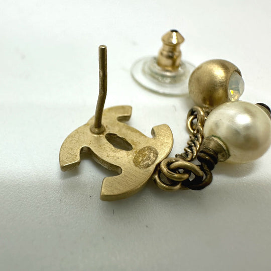 CHANEL Pierce Gold Plated gold COCO Mark Fake pearl Women Used Authentic