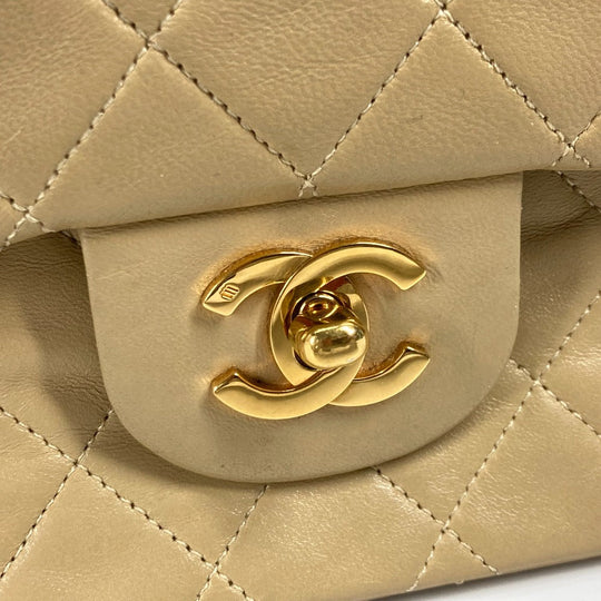 CHANEL Shoulder Bag A01112 lambskin beige CC COCO Mark Matelasse 25 Quilting Women Used Authentic