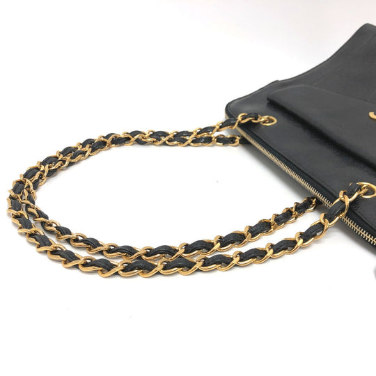 CHANEL Shoulder Bag Caviar skin black vintage COCO Mark CC Women Used Authentic