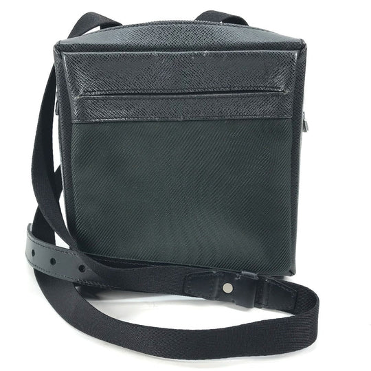 LOUIS VUITTON Shoulder Bag M30902 Taiga Leather, Nylon Canvas khaki Taiga Sayan mens Used Authentic