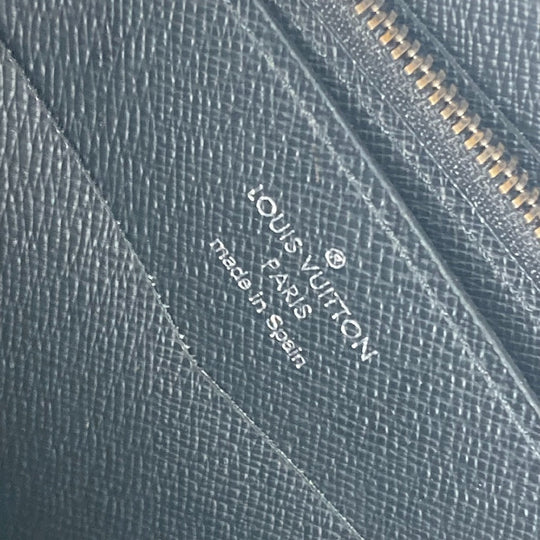 LOUIS VUITTON Long Wallet Purse M61698 Monogram Eclipse Canvas black Monogram Eclipse Zippy XL