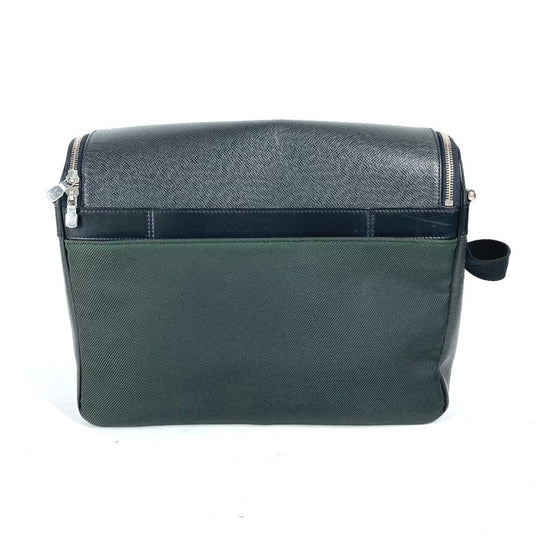 LOUIS VUITTON Shoulder Bag M30862 Taiga Leather, Nylon black Taiga Thai meal mens Used Authentic