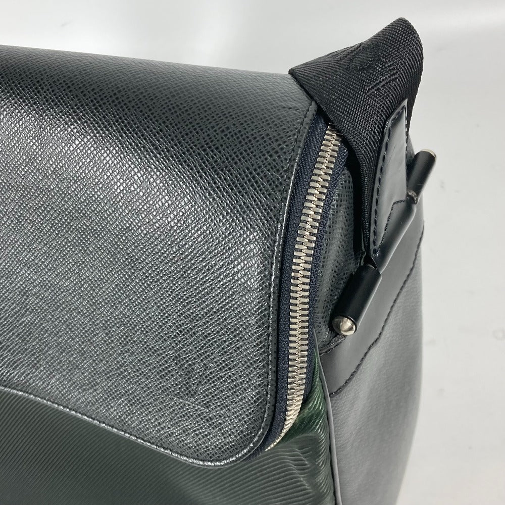 LOUIS VUITTON Shoulder Bag M30862 Taiga Leather, Nylon black Taiga Thai meal mens Used Authentic