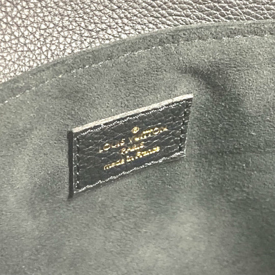 LOUIS VUITTON Shoulder Bag M22735 , Grained calf leather black Oxford
