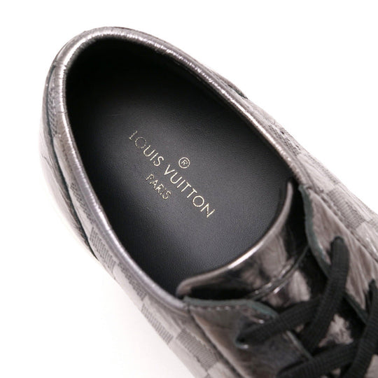 LOUIS VUITTON sneakers Genuine Leather Silver Tenis Tattoo mens 8 Used Authentic
