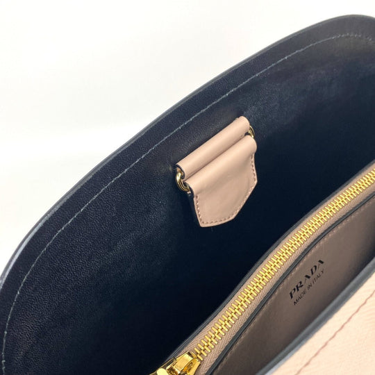 PRADA Shoulder Bag 1BA251 Safiano leather pink With logo Matinee Medium Women Used Authentic