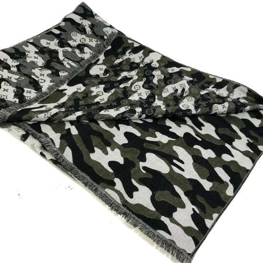 LOUIS VUITTON Stall M71627 Wool, Silk Black x khaki Camouflage camouflage Etoile Monogram Gradient