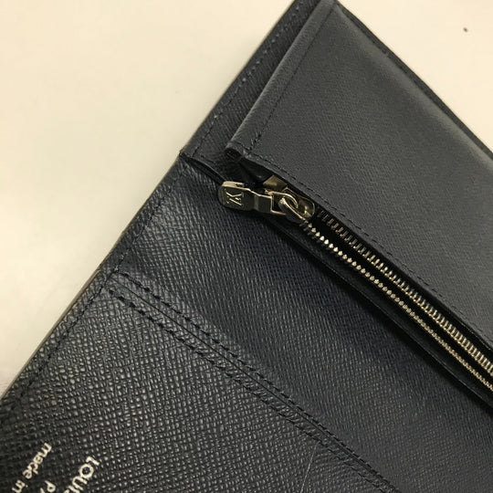 LOUIS VUITTON Long Wallet Purse M60615 Epi Leather Navy Epi Portefeuille Brazza mens Used Authentic