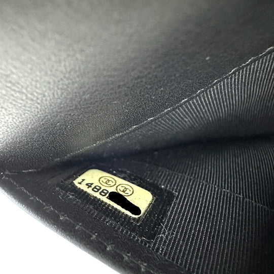 CHANEL Long Wallet Purse Patent calf leather black Matrasse Women Used Authentic