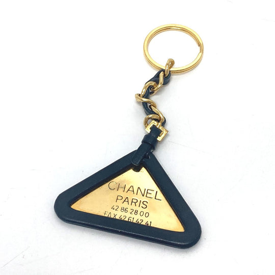 CHANEL Key ring Metal, Leather Gold Metal 94P Triangular plate Women Used Authentic