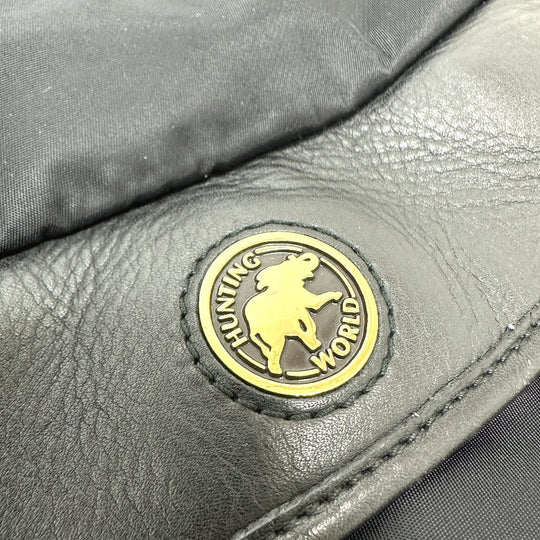 HUNTING WORLD Shoulder Bag Leather / nylon black logo Women Used Authentic
