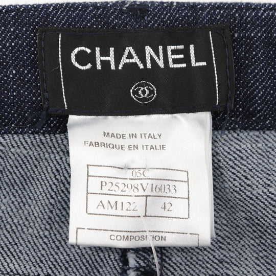 CHANEL Denim pants P25298V16033 cotton Indigo 05C Wappen Women 42 Used Authentic