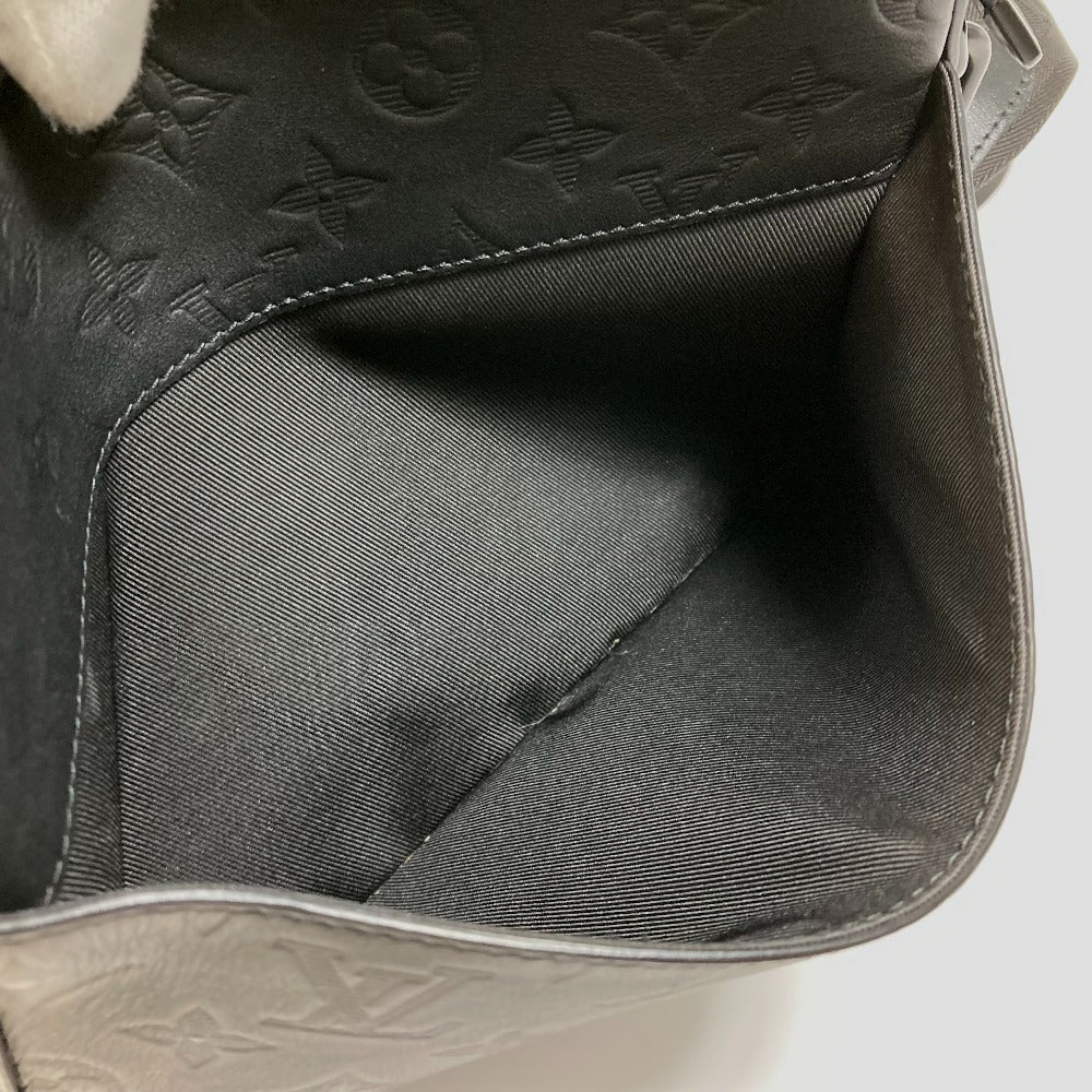 LOUIS VUITTON Sling bag M69827 Monogram shadow leather black Monogram shadow Duo messenger mens Used Authentic