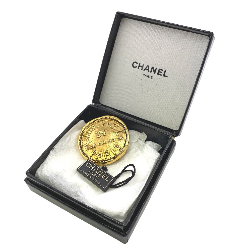 CHANEL Brooch Gold Plated gold 31 RUE CAMBON 1135 Women Used Authentic