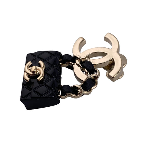CHANEL Brooch Gold Plated black B23C Matrasse Turnlock COCO Mark Women Used Authentic