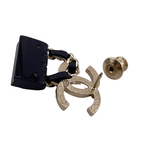 CHANEL Brooch Gold Plated black B23C Matrasse Turnlock COCO Mark Women Used Authentic