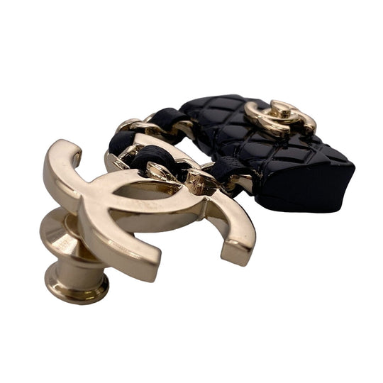 CHANEL Brooch Gold Plated black B23C Matrasse Turnlock COCO Mark Women Used Authentic