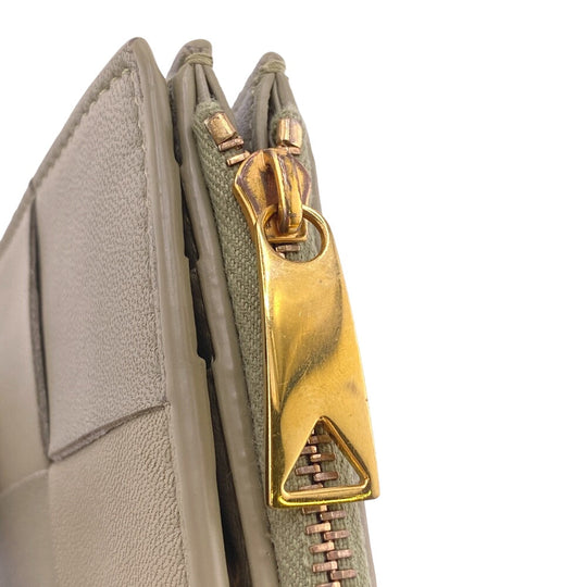 BOTTEGAVENETA Bifold Wallet leather green MAXI INTRECCIATO Women Used Authentic