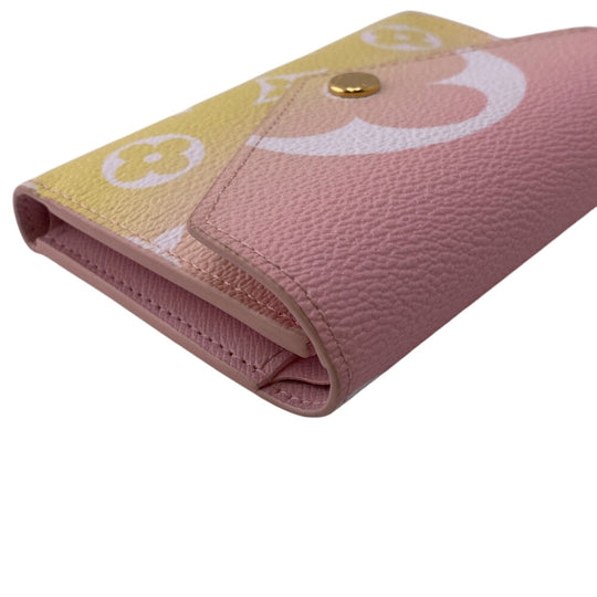 LOUIS VUITTON Tri-fold wallet M80388 leather pink Monogram Rose Claire by the Pool Portefeuille Victorine Wilde Women Used Authentic