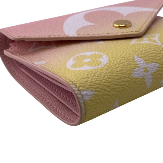 LOUIS VUITTON Tri-fold wallet M80388 leather pink Monogram Rose Claire by the Pool Portefeuille Victorine Wilde Women Used Authentic