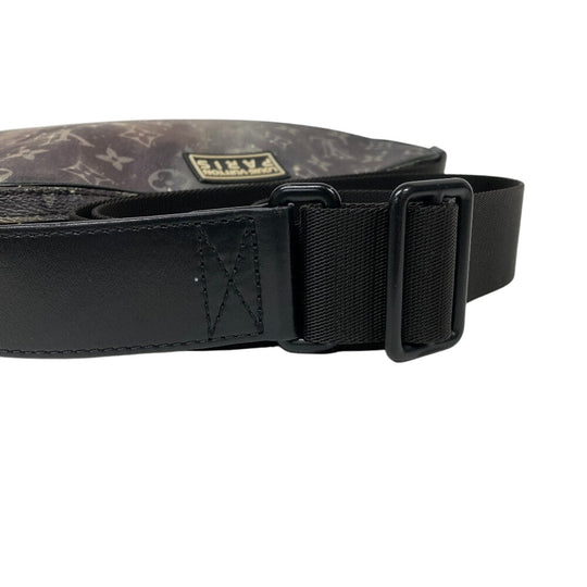LOUIS VUITTON Messenger bag M44165 Monogram, PVC gray Monogram Galaxy Alpha messenger mens Used Authentic