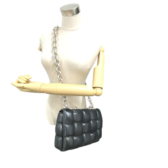 BOTTEGAVENETA Shoulder Bag leather black Chain MAXI INTRECCIATO Padded cassette Women Used Authentic