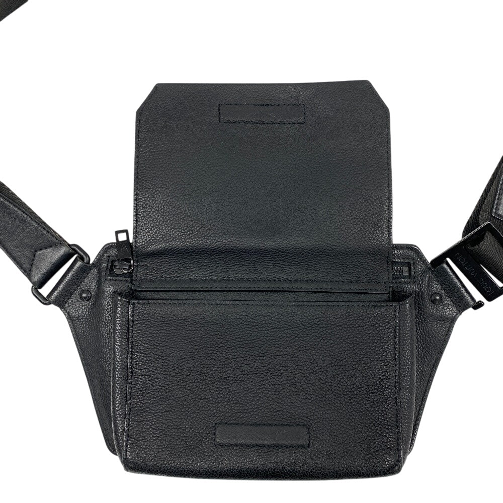LOUIS VUITTON Sling bag M57081 Grain leather black LV Aerogram takeoff sling mens Used Authentic