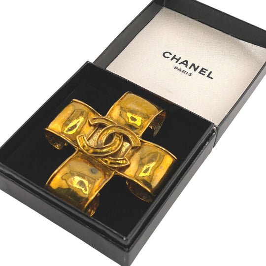 CHANEL Brooch 94 Gold Plated, Plastic gold Pin Brooch COCO Mark cross Women Used Authentic