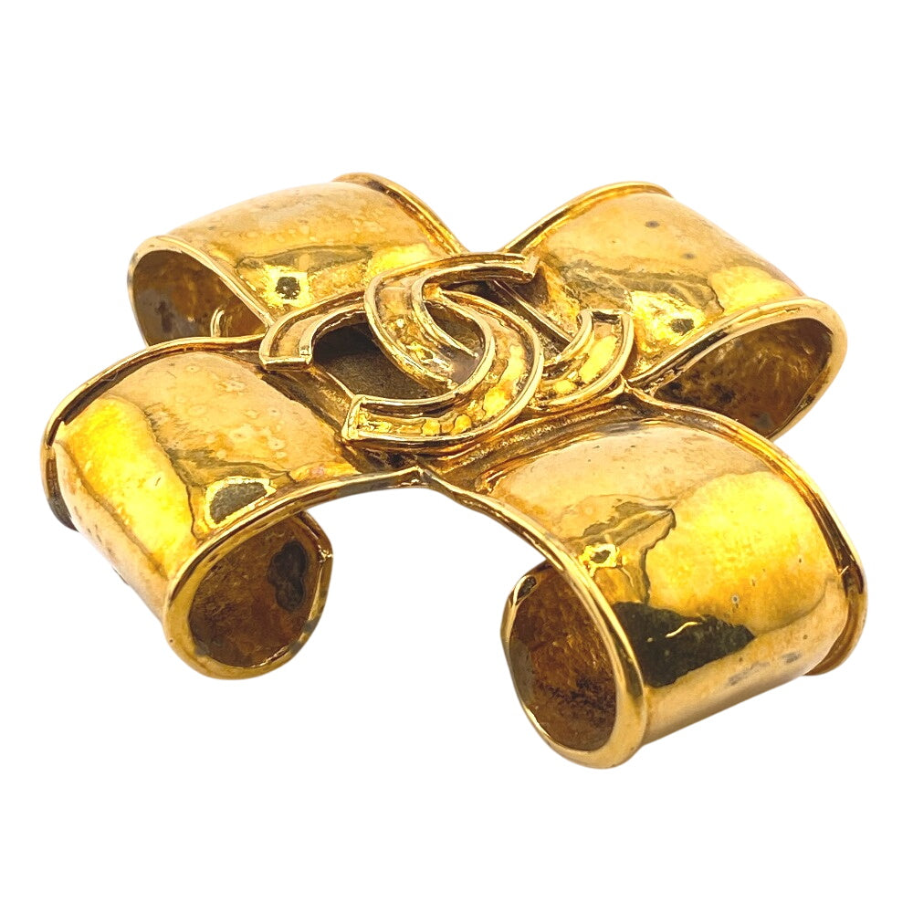 CHANEL Brooch 94 Gold Plated, Plastic gold Pin Brooch COCO Mark cross Women Used Authentic