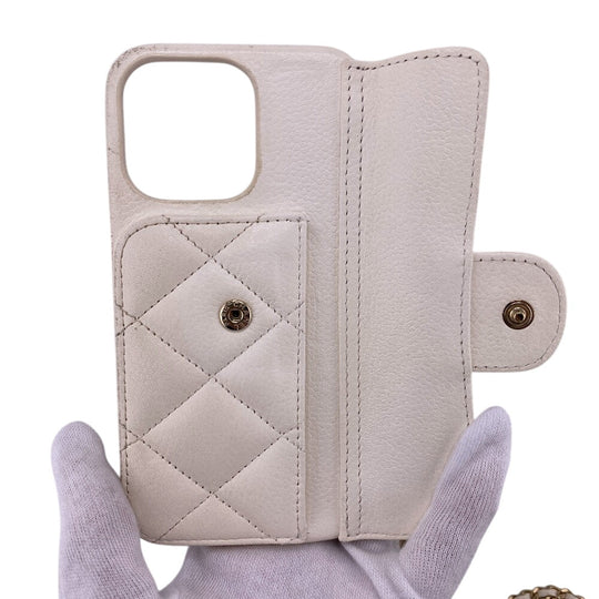 CHANEL iPhone case Leather, Lambskin white COCO Mark Matrasse iPhone14PRO Women Used Authentic