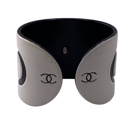 CHANEL Bangle plastic white COCO 02P Women Used Authentic