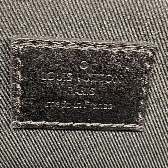 LOUIS VUITTON Sling bag M46035 leather black Discovery Bum Bag Monogram Eclipse mens Used Authentic