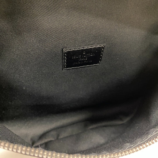 LOUIS VUITTON Sling bag M46035 leather black Discovery Bum Bag Monogram Eclipse mens Used Authentic