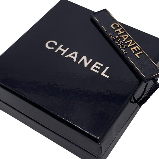 CHANEL Brooch Gold Plated gold Beret Ribbon Women Used Authentic