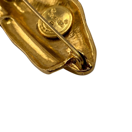 CHANEL Brooch Gold Plated gold Beret Ribbon Women Used Authentic
