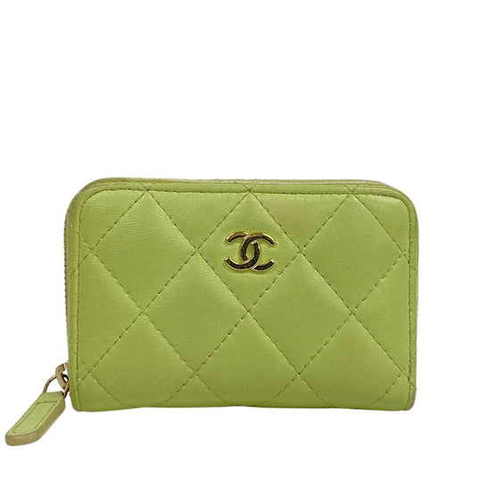 CHANEL Coin case lambskin green Matrasse Round zip Women Used Authentic