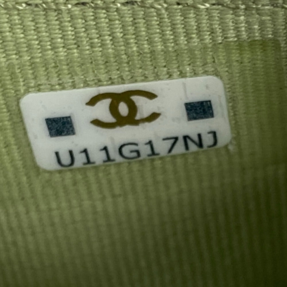 CHANEL Coin case lambskin green Matrasse Round zip Women Used Authentic