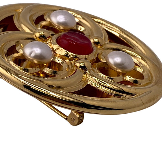 CHANEL Brooch Gold Plated, Faux Pearl gold Brooch Women Used Authentic